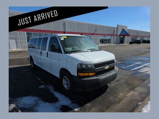 2020 Chevrolet Express Passenger 3500 LS
