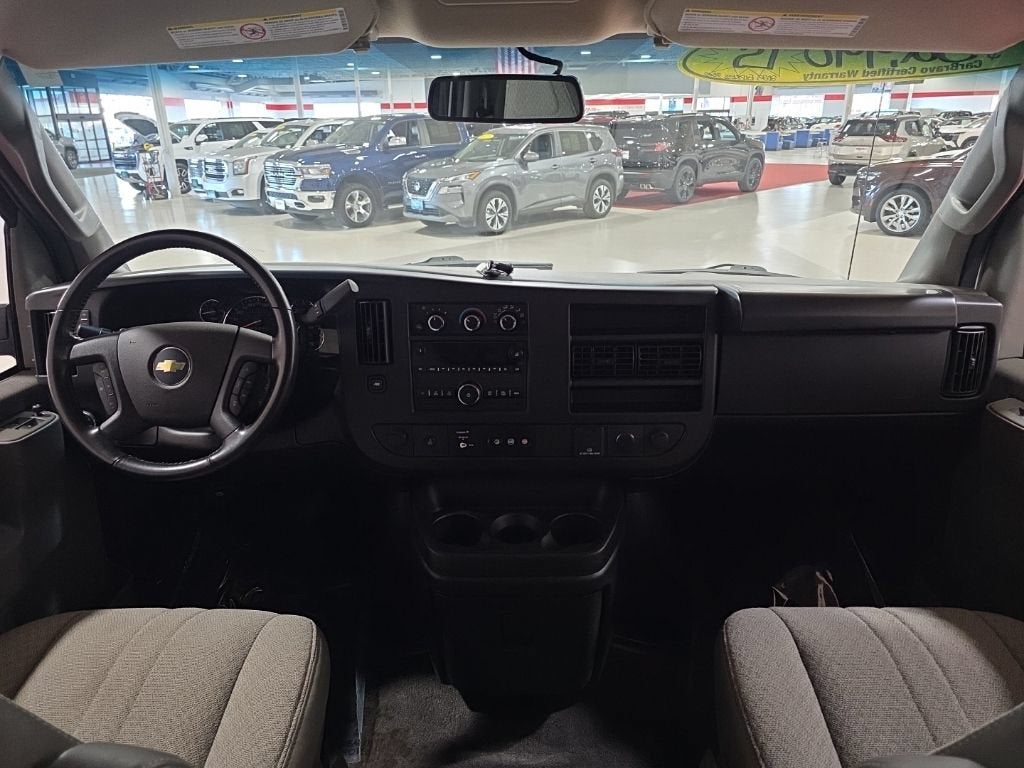2023 Chevrolet Express Passenger 3500 LS