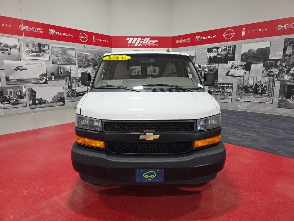 2023 Chevrolet Express Passenger 3500 LS