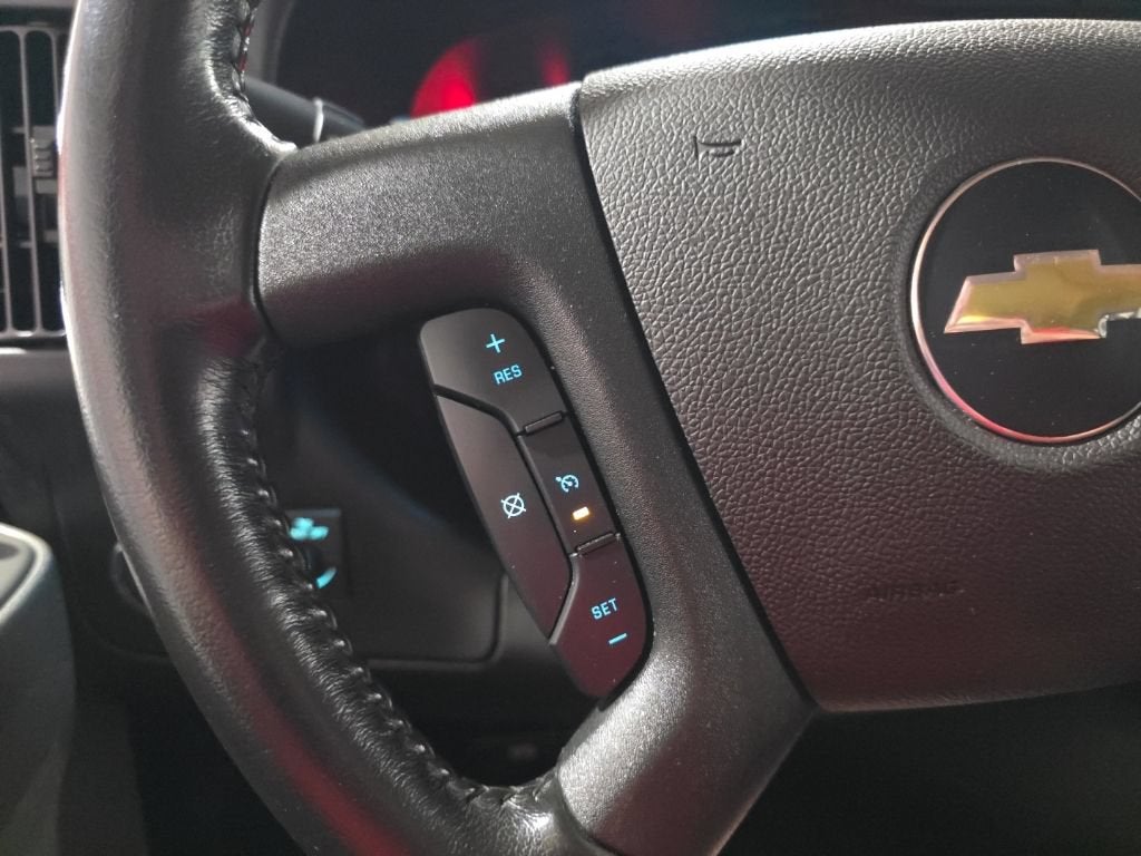 2023 Chevrolet Express Passenger 3500 LS