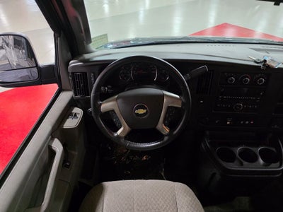 2017 Chevrolet Express Passenger 3500 LT