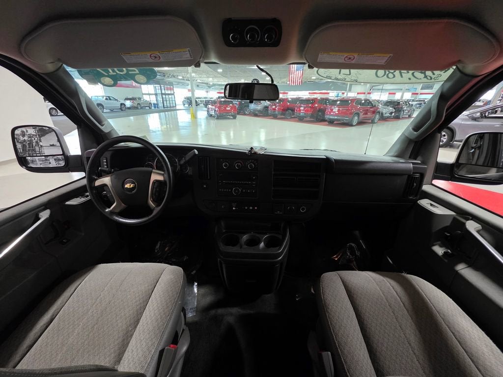 2017 Chevrolet Express Passenger 3500 LT