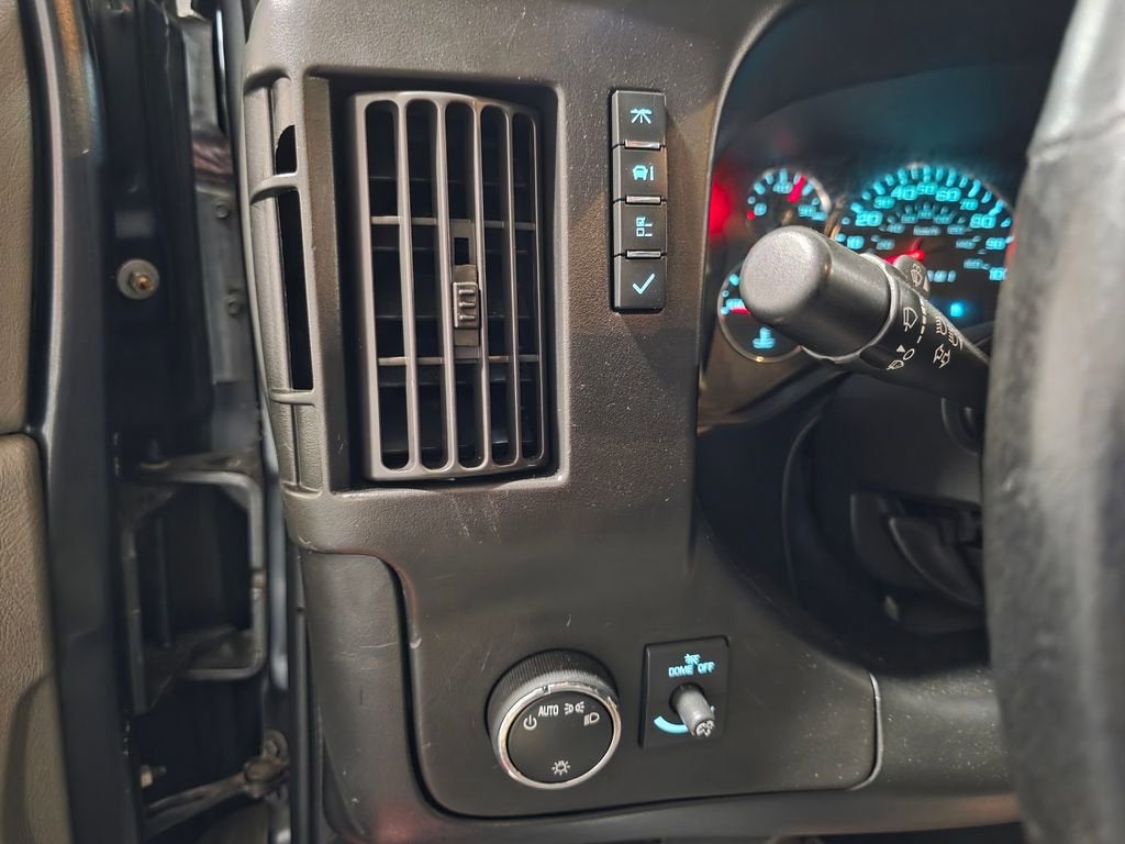 2017 Chevrolet Express Passenger 3500 LT