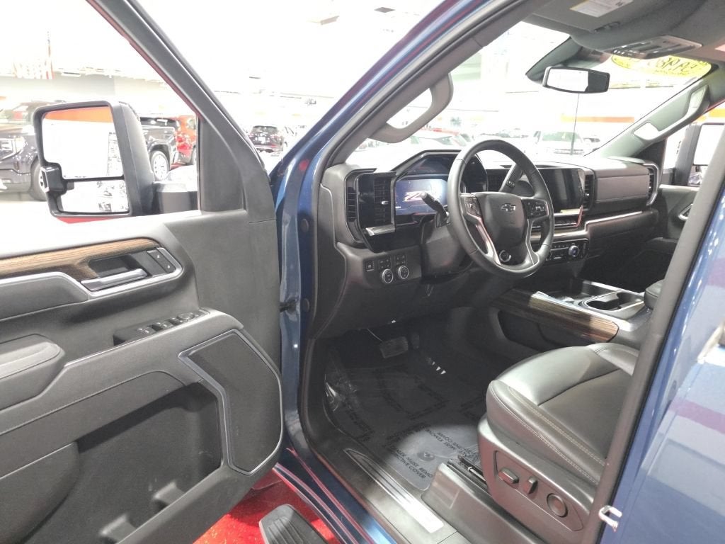 2025 Chevrolet Silverado 3500 HD LT
