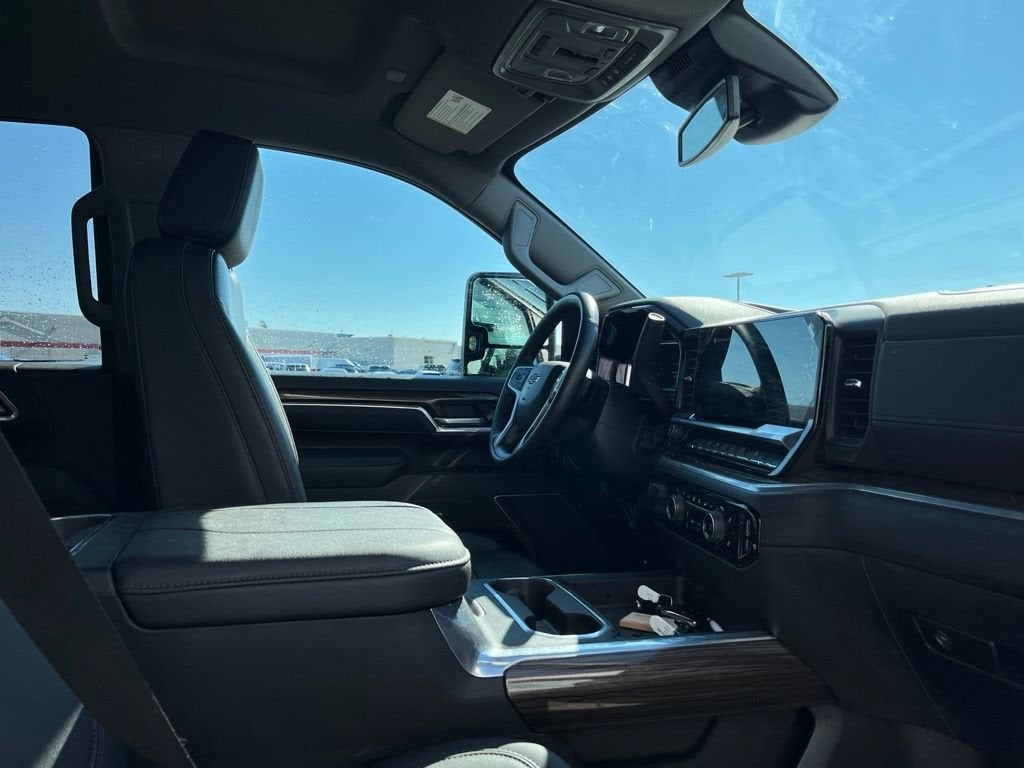 2025 Chevrolet Silverado 3500 HD LT