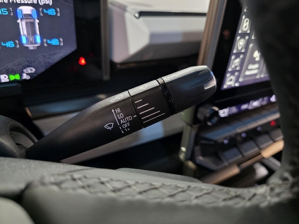 2024 GMC HUMMER EV SUV 2X