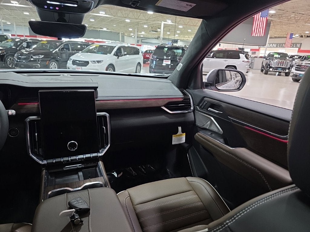 2027 GMC Acadia Denali Ultimate