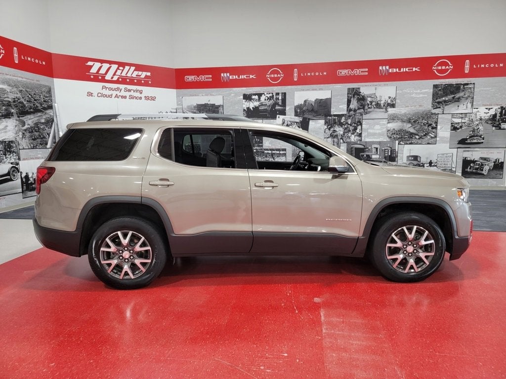 2023 GMC Acadia SLE