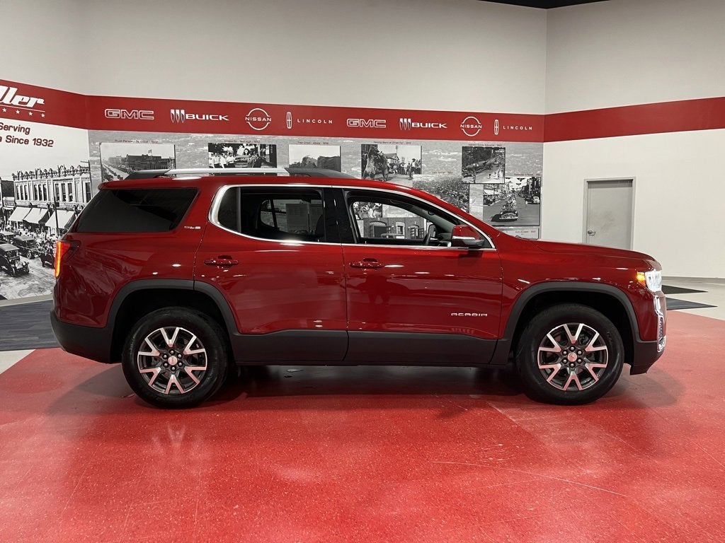 2023 GMC Acadia SLE