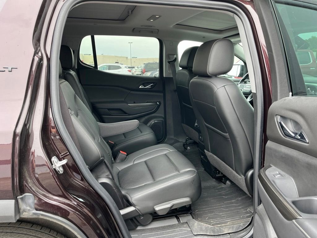 2021 GMC Acadia SLT