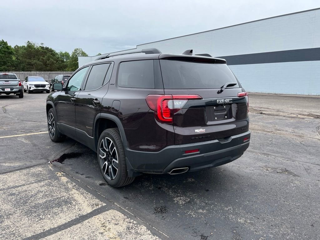 2021 GMC Acadia SLT