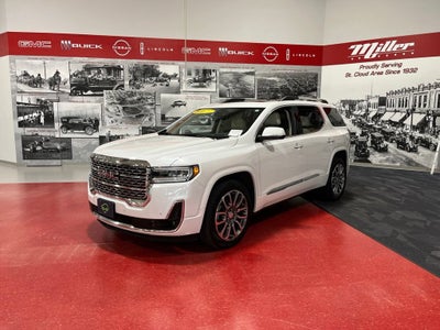 2023 GMC Acadia Denali