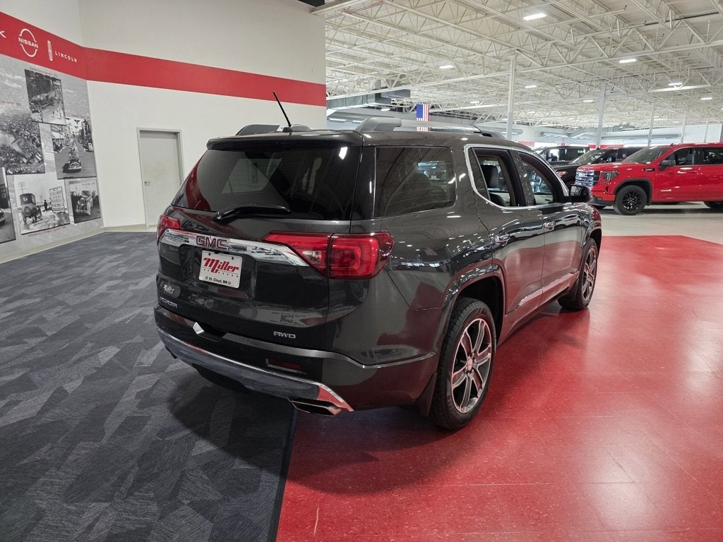 2019 GMC Acadia Denali