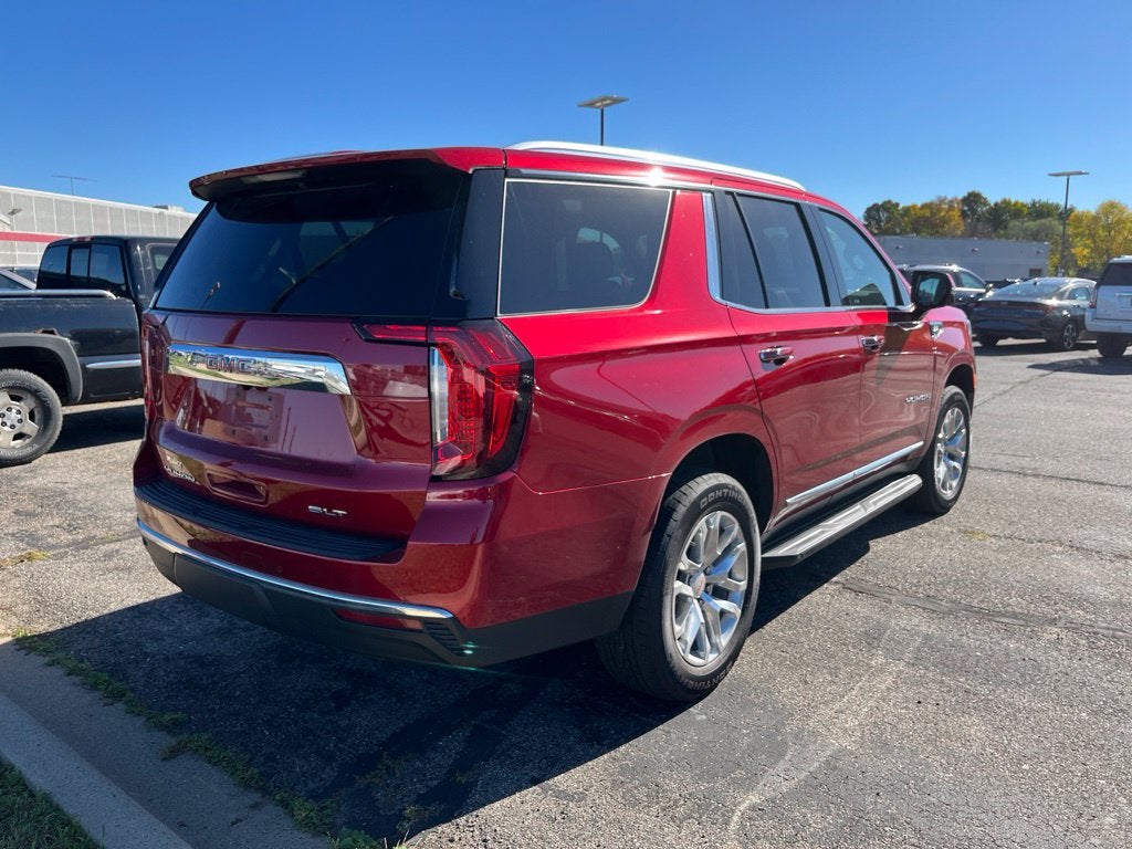 2023 GMC Yukon SLT