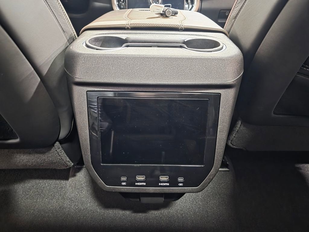 2025 GMC Yukon Denali Ultimate