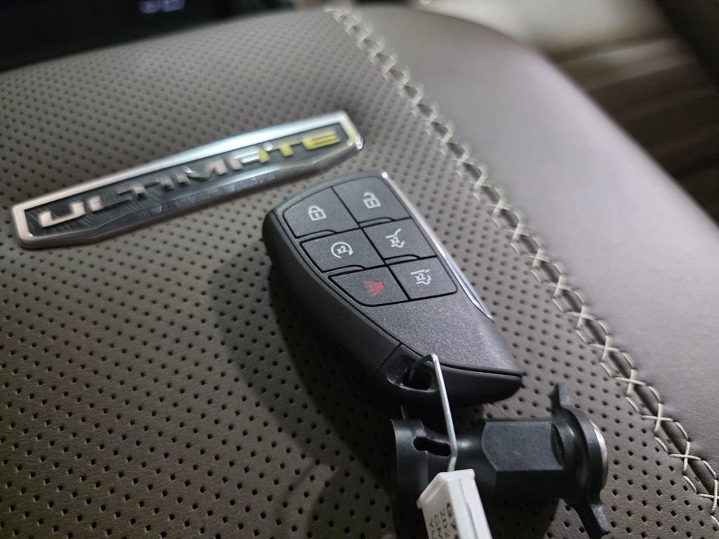 2025 GMC Yukon Denali Ultimate
