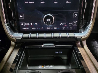 2025 GMC Yukon Denali Ultimate