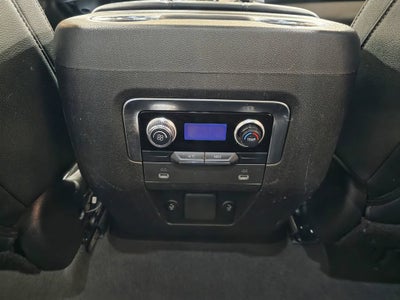 2022 GMC Yukon XL SLE