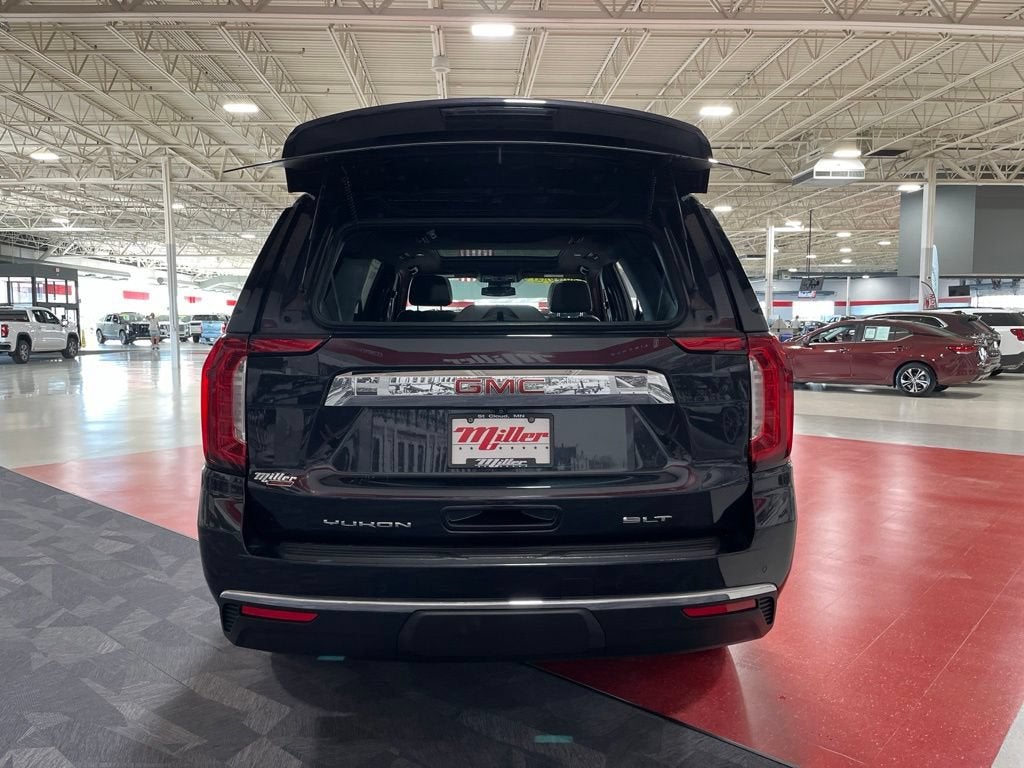 2023 GMC Yukon XL SLT