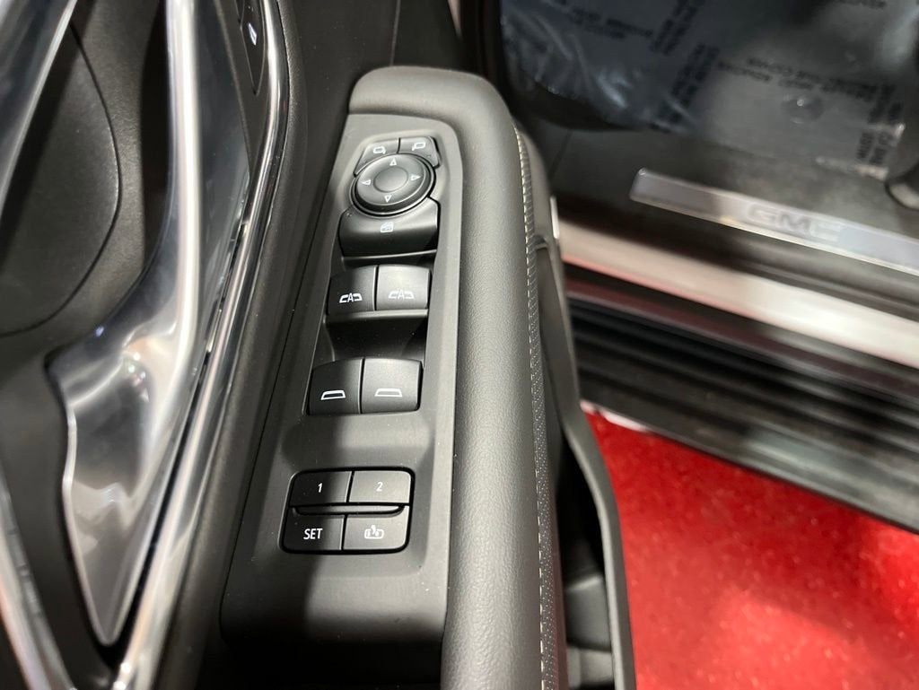 2024 GMC Yukon XL SLT