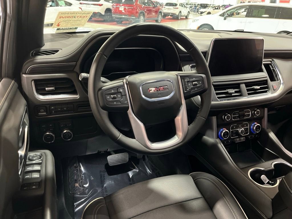 2024 GMC Yukon XL SLT