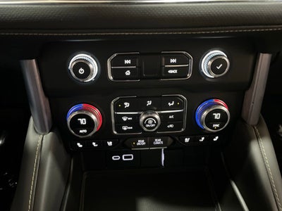 2024 GMC Yukon XL SLT