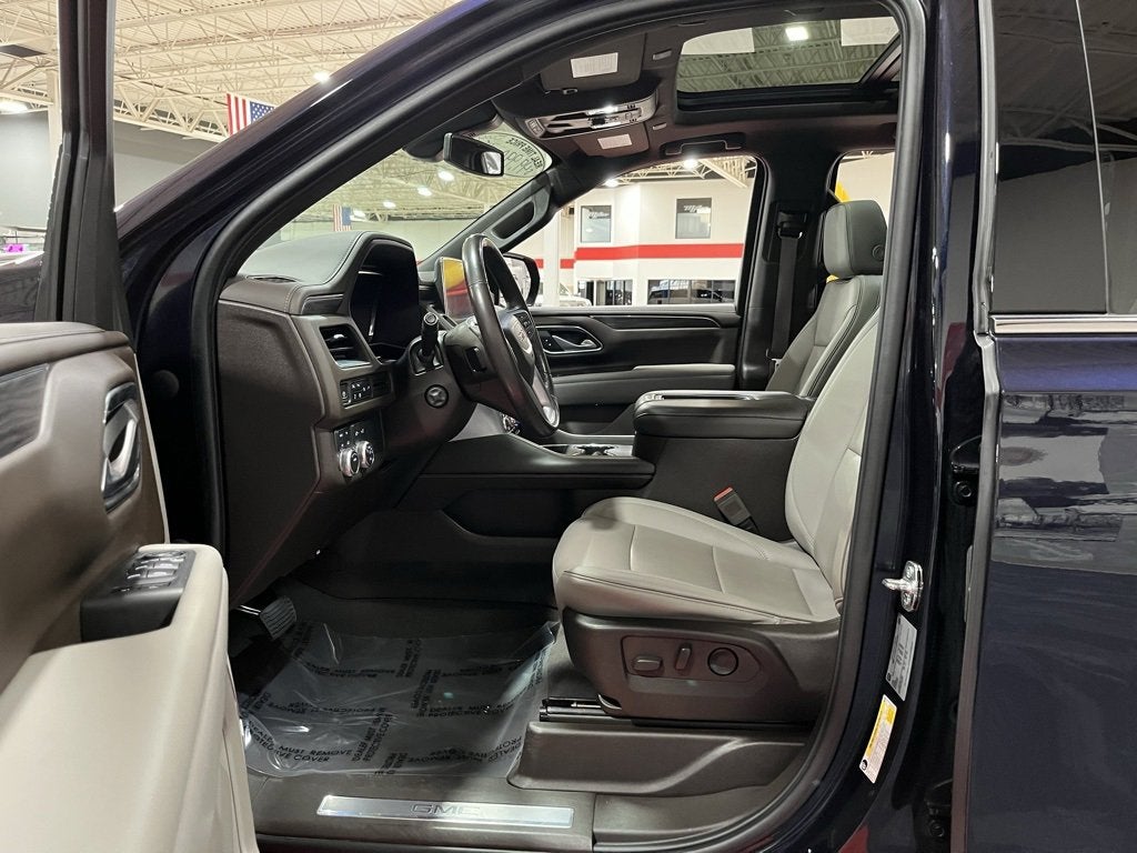 2022 GMC Yukon XL SLT