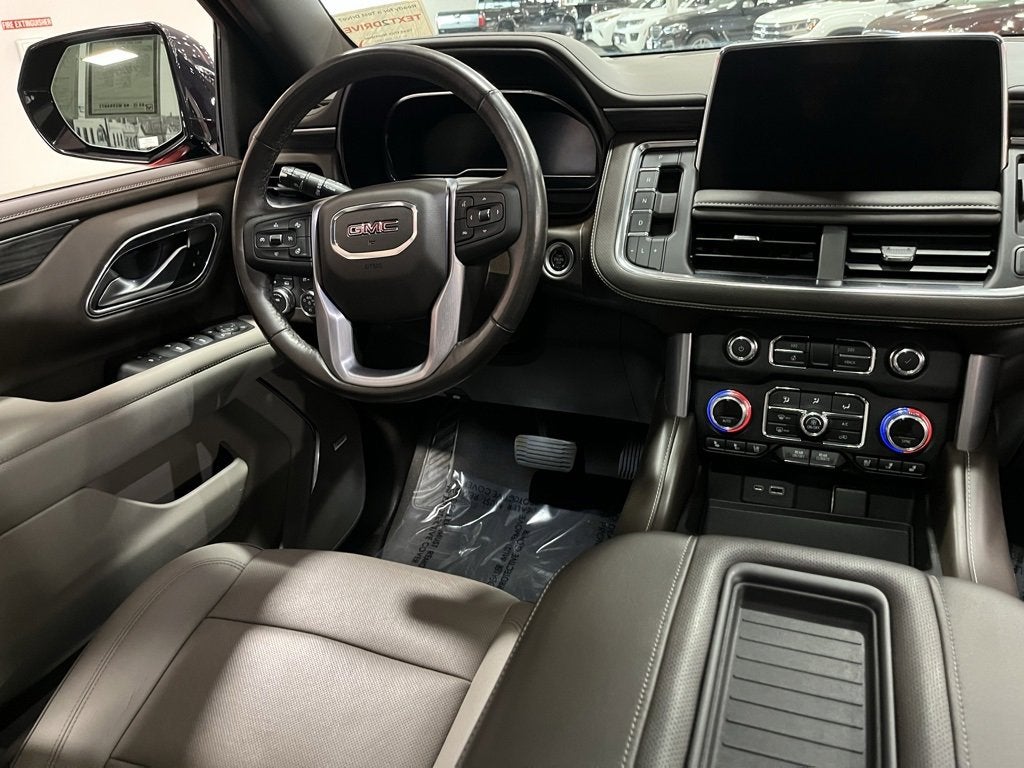 2022 GMC Yukon XL SLT
