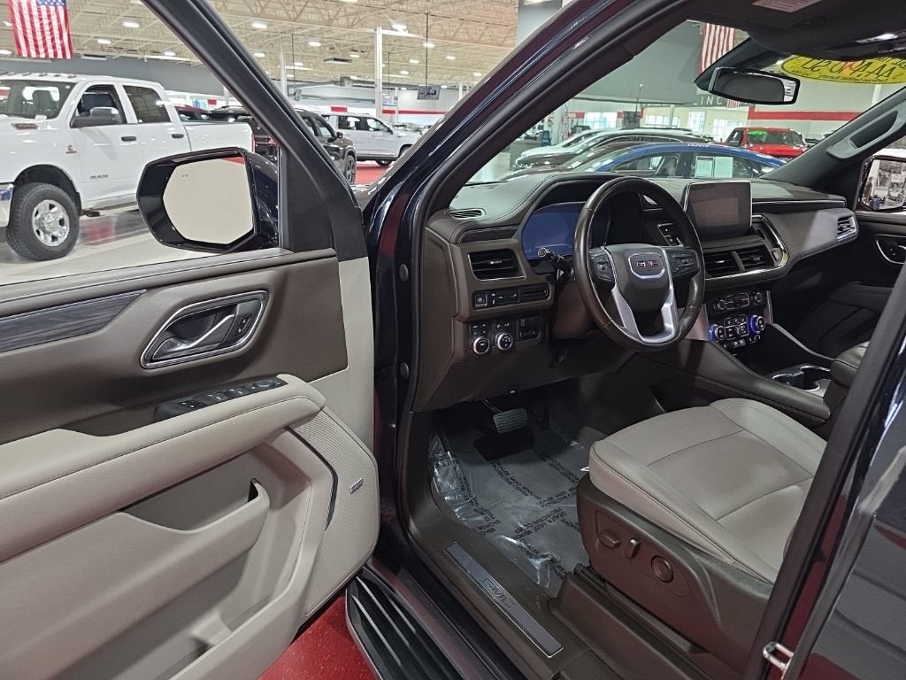 2022 GMC Yukon XL SLT
