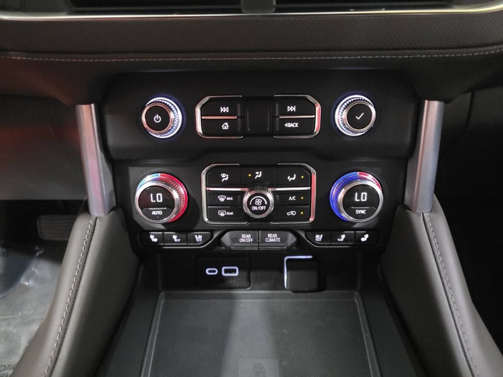 2022 GMC Yukon XL SLT
