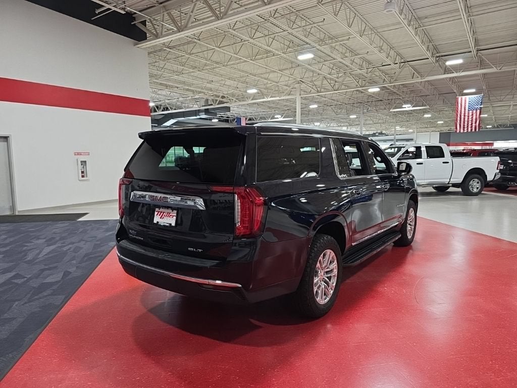 2022 GMC Yukon XL SLT
