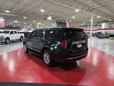 2022 GMC Yukon XL SLT
