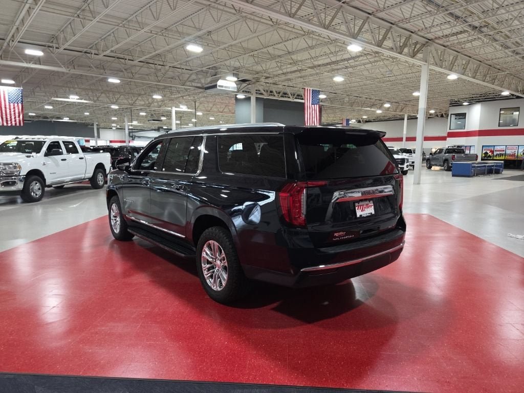 2022 GMC Yukon XL SLT
