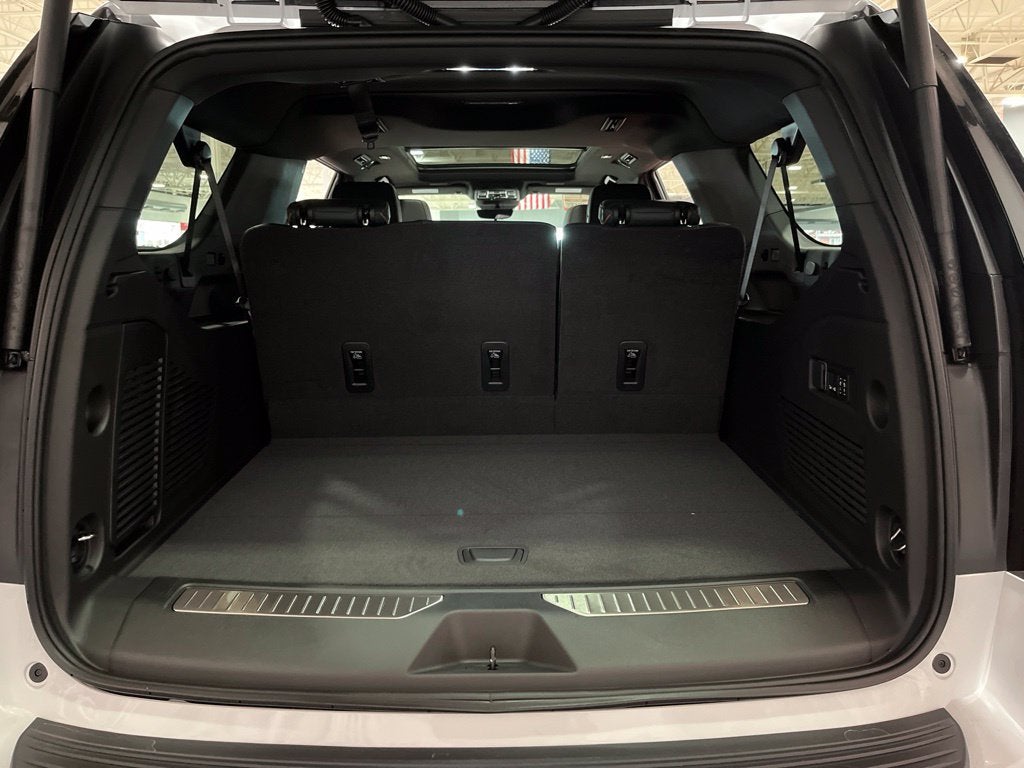2027 GMC Yukon XL AT4 - Photo 7