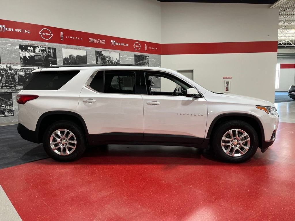 2020 Chevrolet Traverse LT Cloth