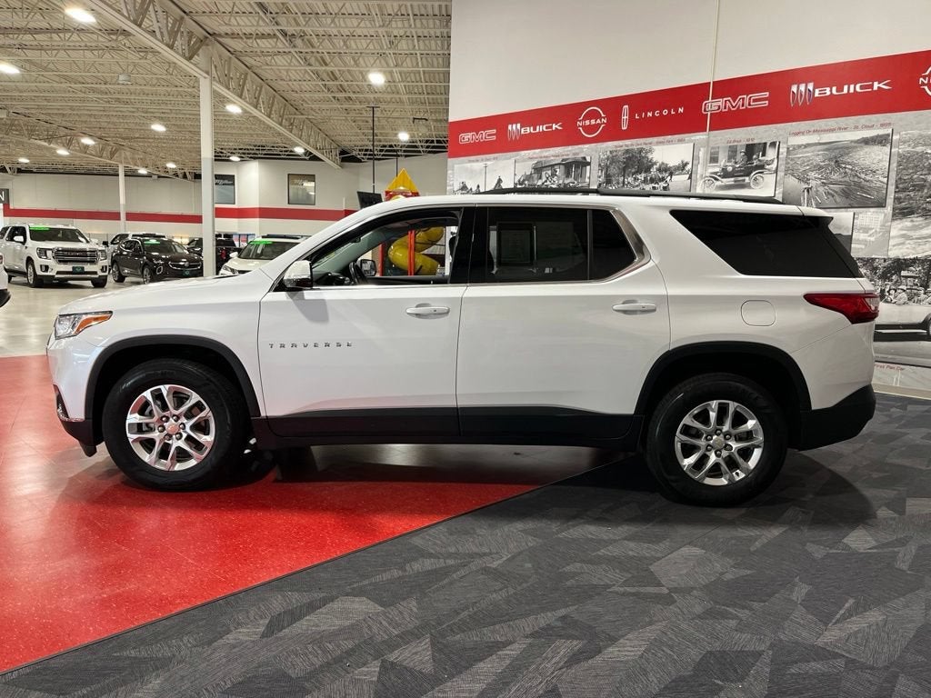 2020 Chevrolet Traverse LT Cloth