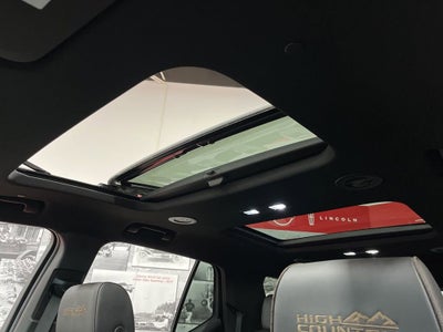 2023 Chevrolet Traverse High Country