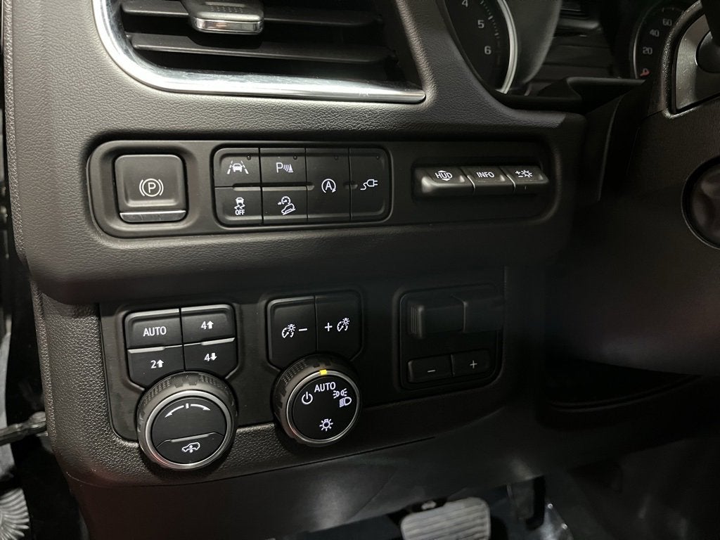 2021 Chevrolet Suburban High Country