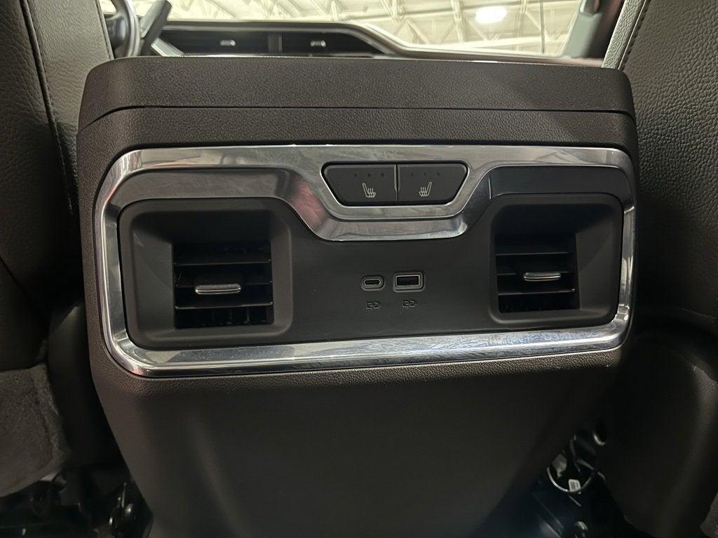 2024 GMC Sierra 3500 HD Denali