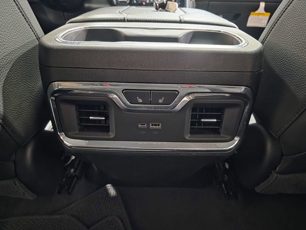 2024 GMC Sierra 3500 HD Denali