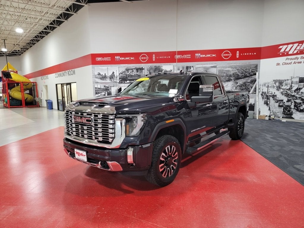 2024 GMC Sierra 3500 HD Denali