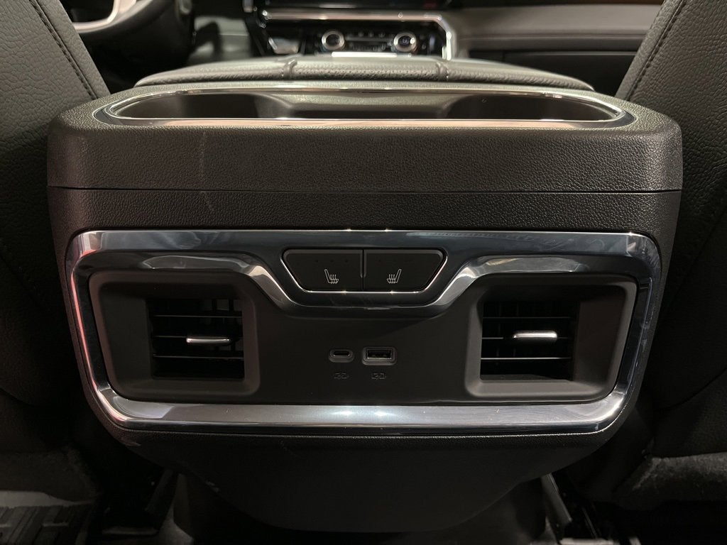 2024 GMC Sierra 3500 HD Denali