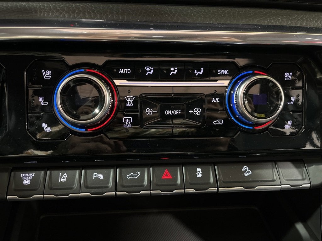 2024 GMC Sierra 3500 HD Denali