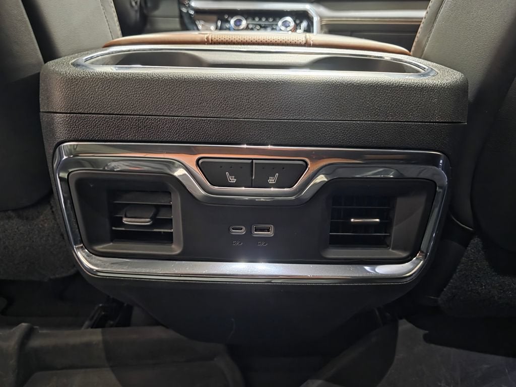 2024 GMC Sierra 3500 HD Denali Ultimate
