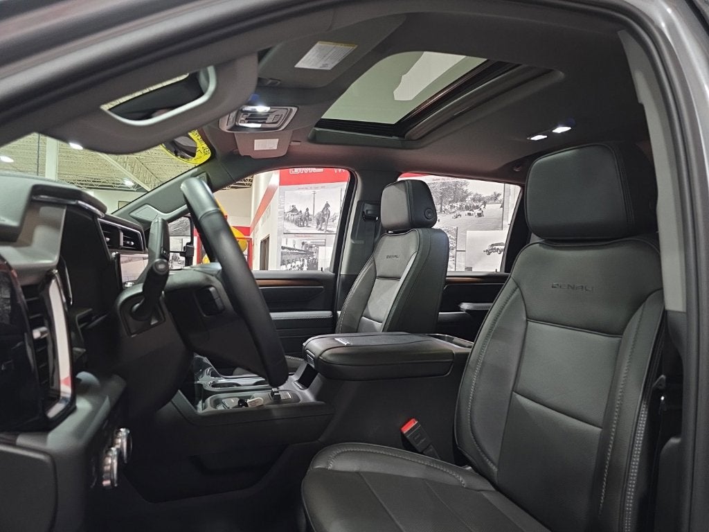 2025 GMC Sierra 3500 HD Denali