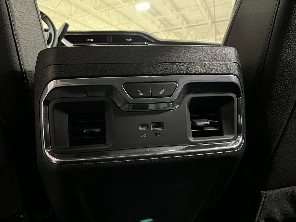 2025 GMC Sierra 3500 HD Denali