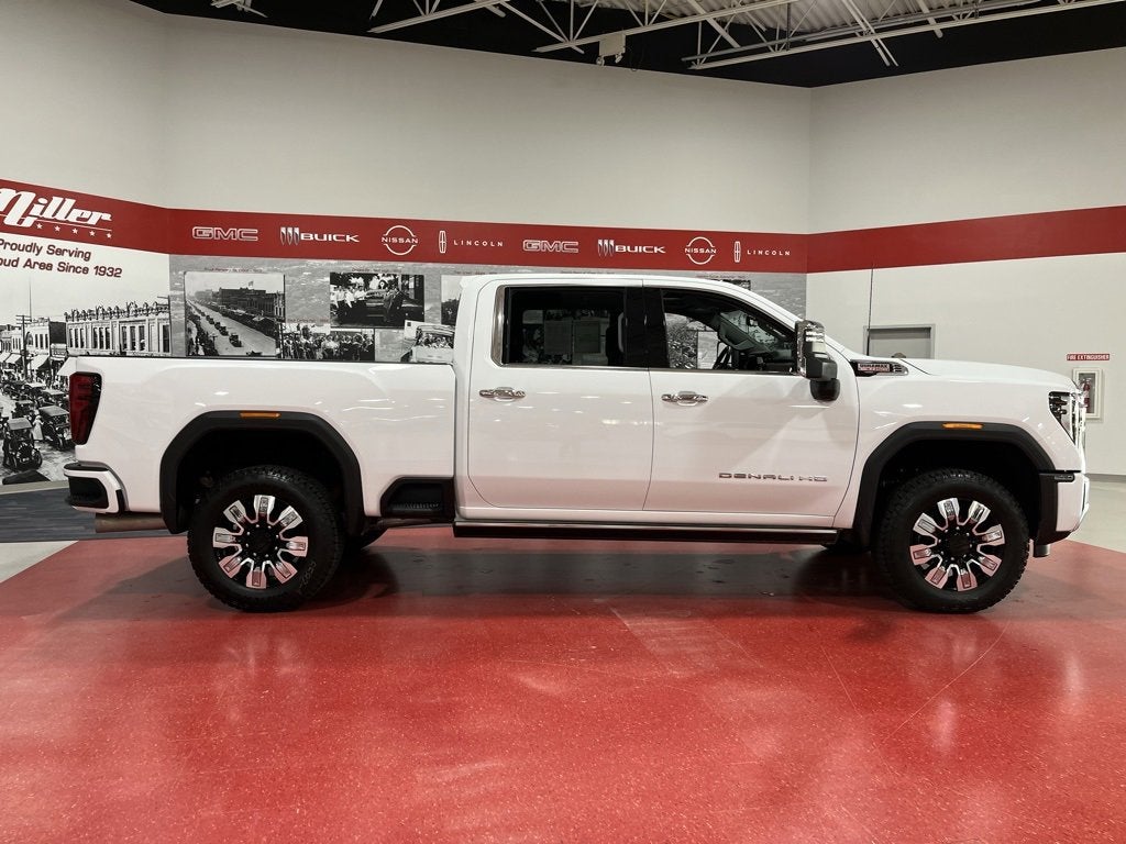 2025 GMC Sierra 3500 HD Denali