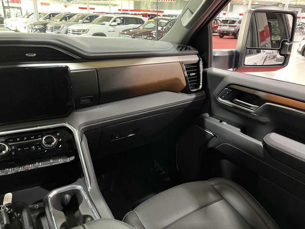 2025 GMC Sierra 3500 HD Denali