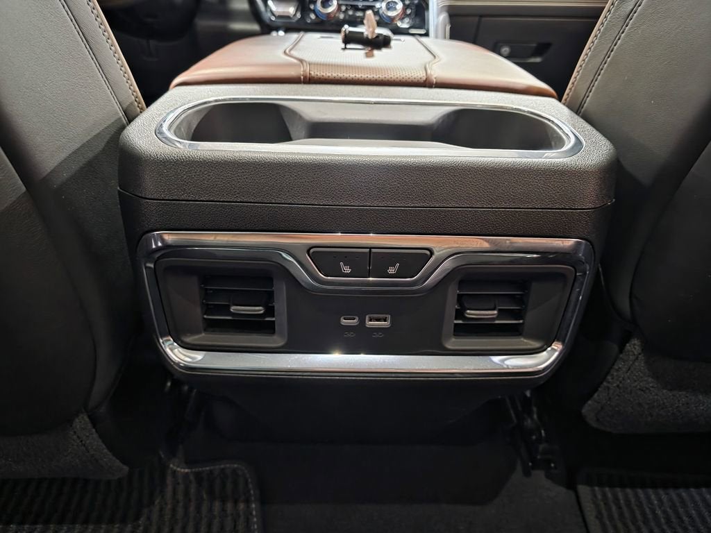 2025 GMC Sierra 3500 HD Denali Ultimate