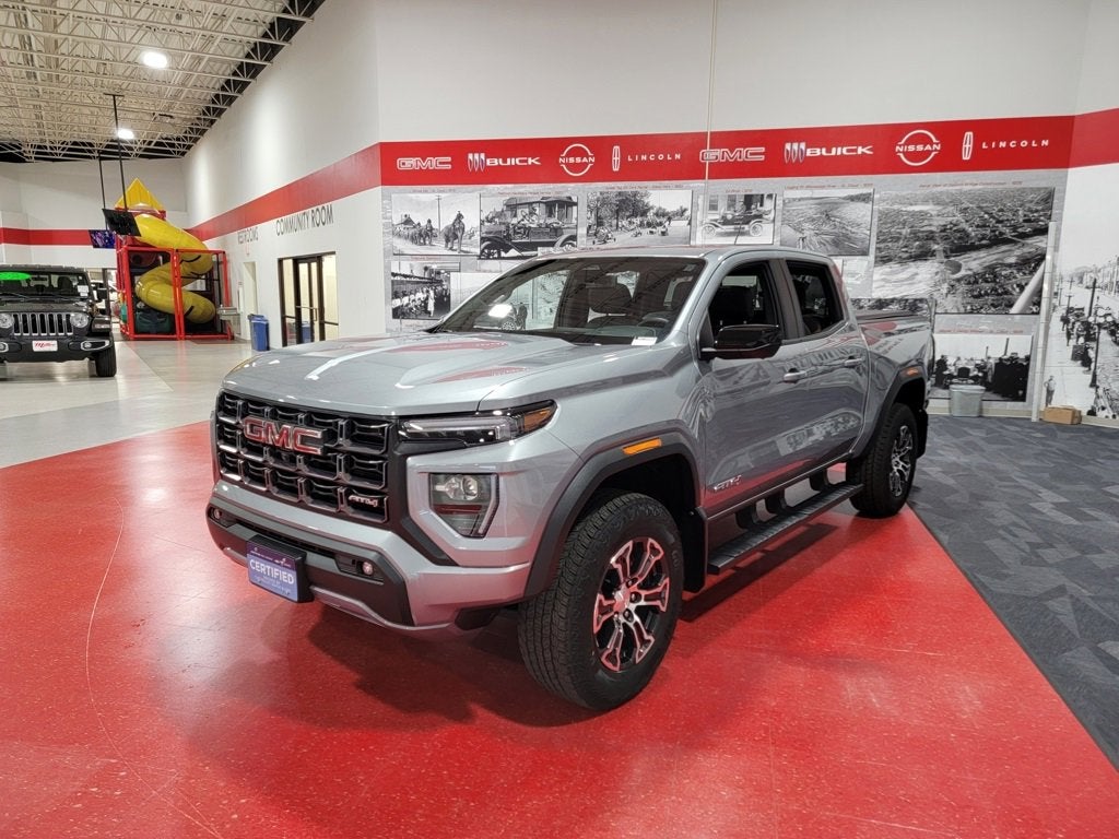 2024 GMC Canyon AT4